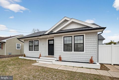 9 WOODBINE AVENUE MAPLE SHADE NJ 08052