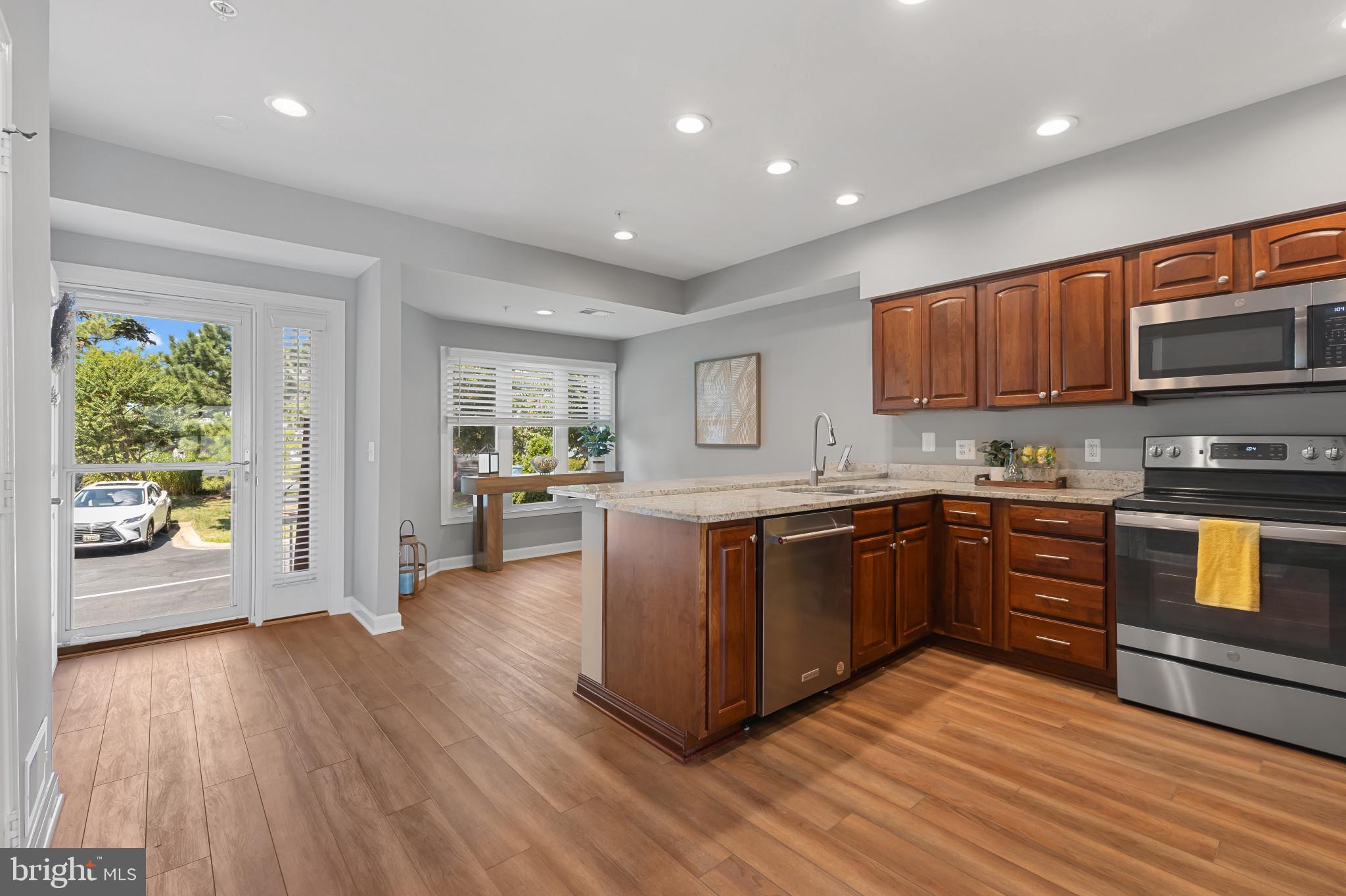 1309 OYSTER COVE DRIVE