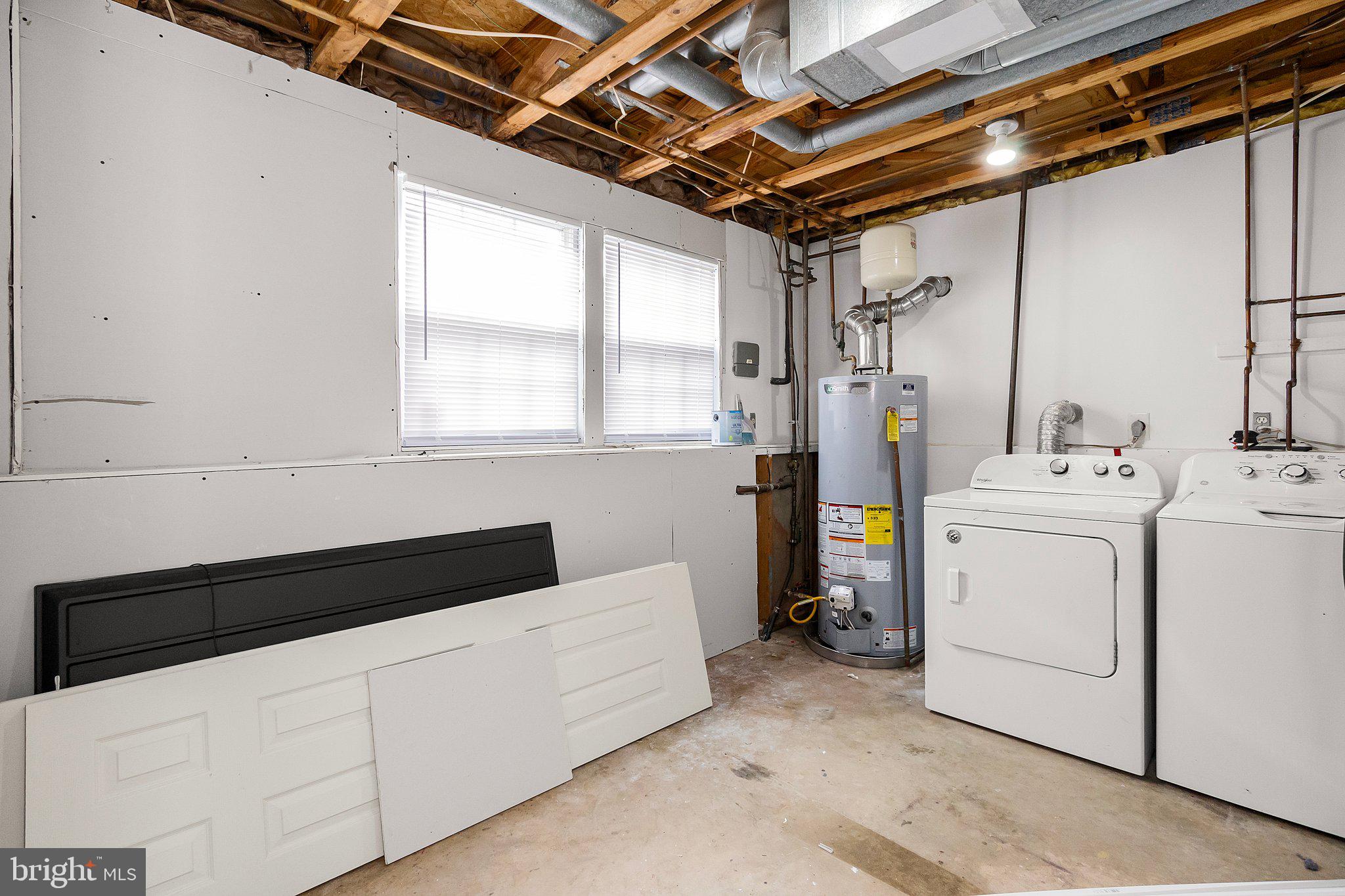 OLD GABLE SQUARE - Residential