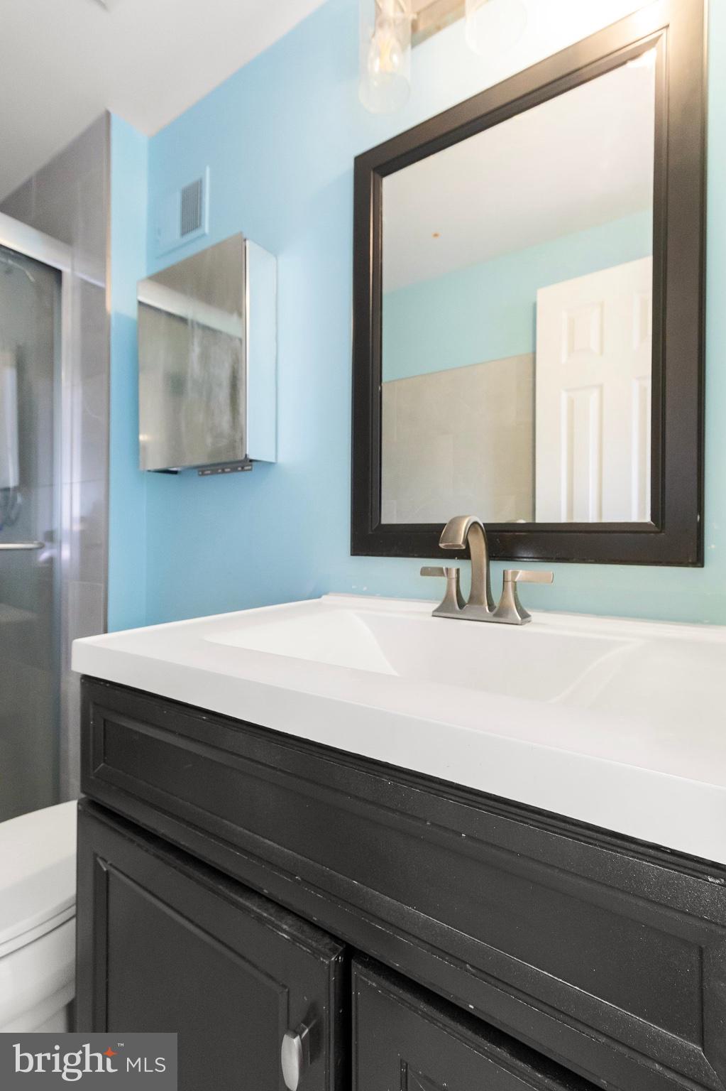 OLD GABLE SQUARE - Residential