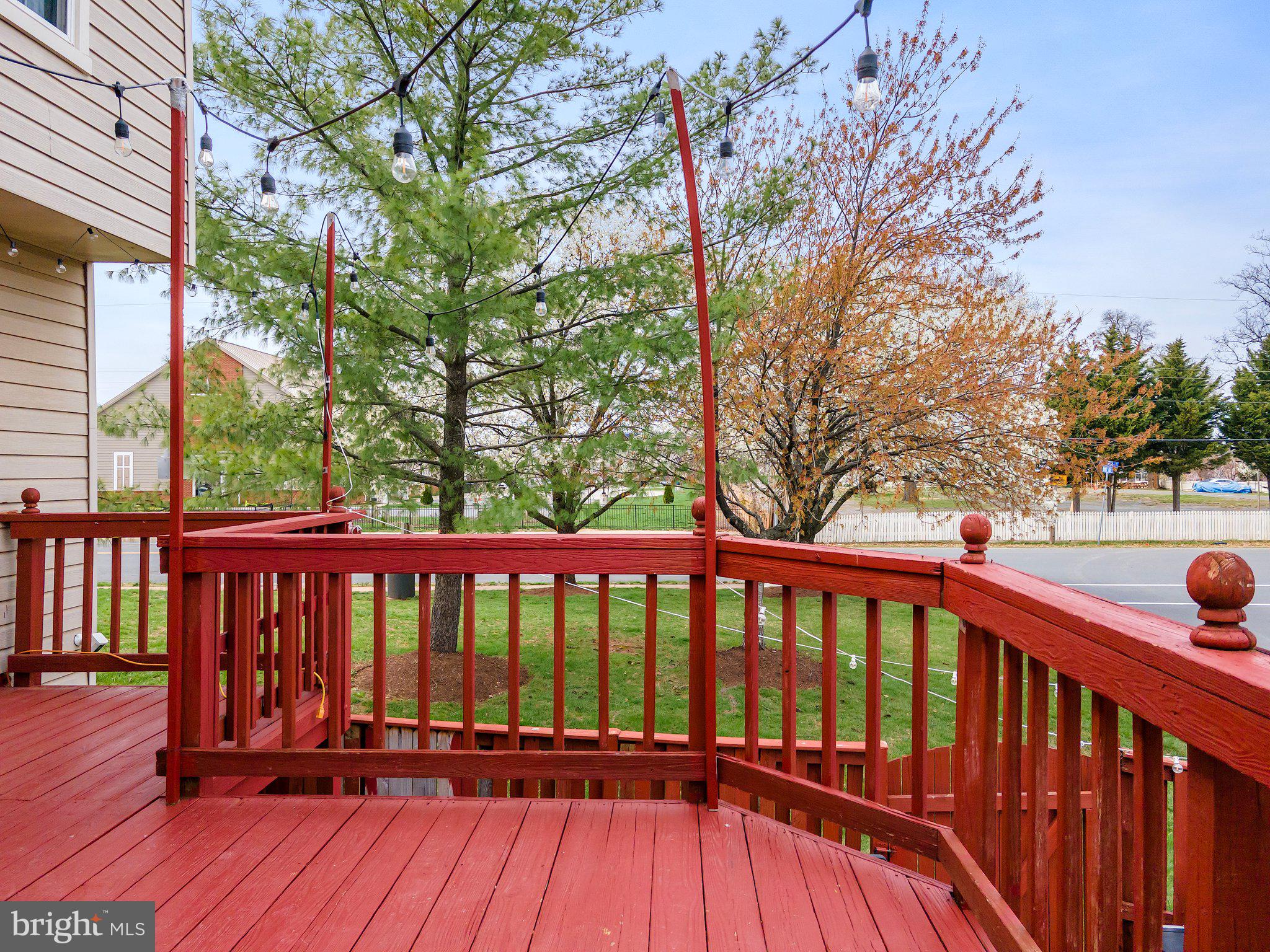 OLD GABLE SQUARE - Residential