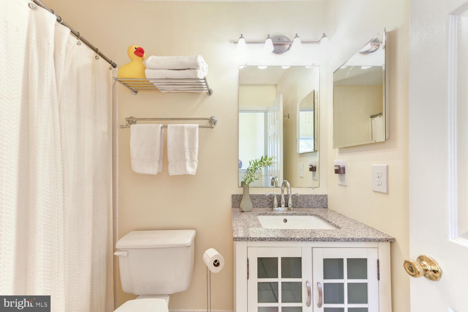 QUAKER HILL - Residential