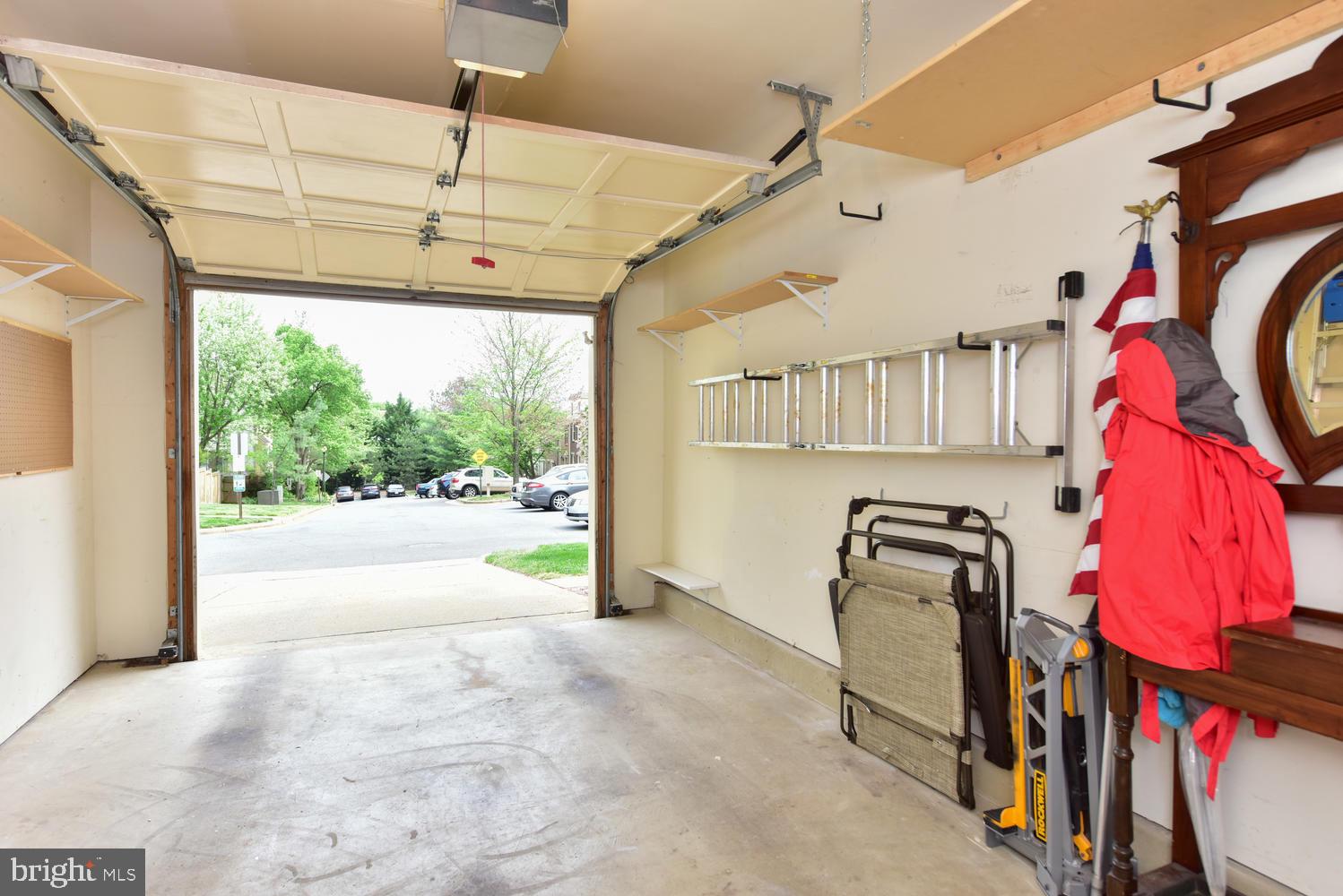 QUAKER HILL - Residential