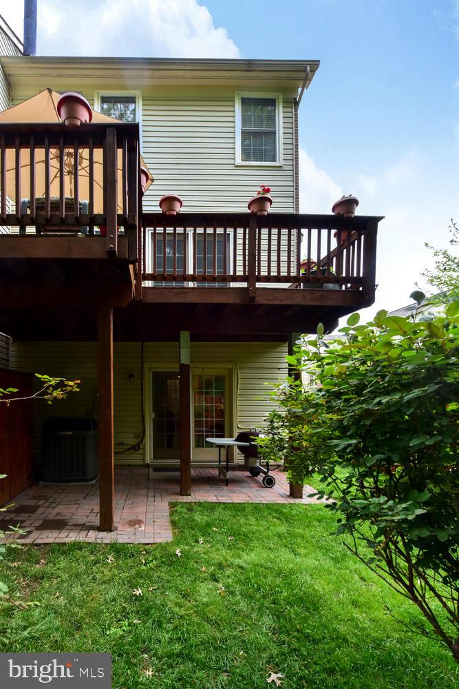 QUAKER HILL - Residential