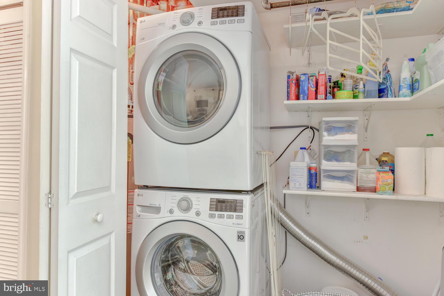 QUAKER HILL - Residential