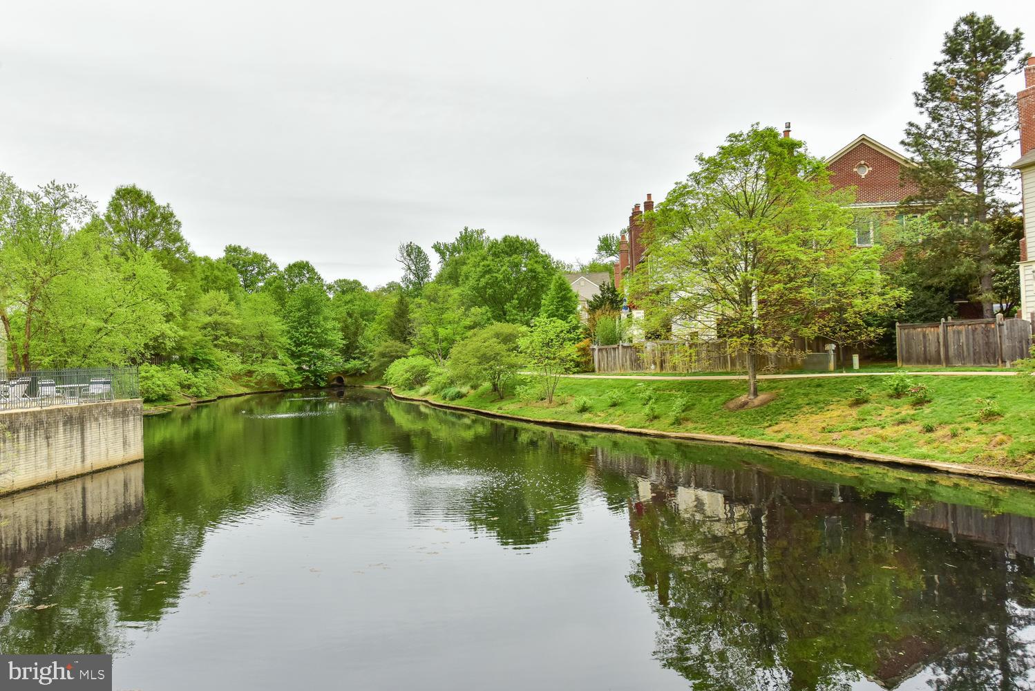 QUAKER HILL - Residential