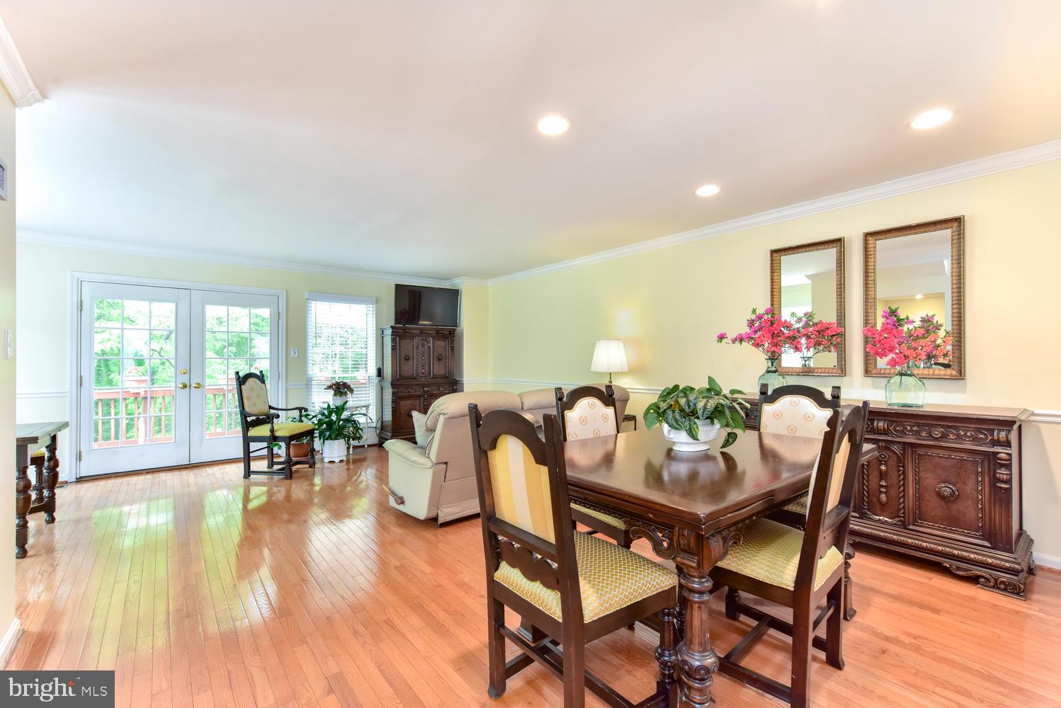 QUAKER HILL - Residential