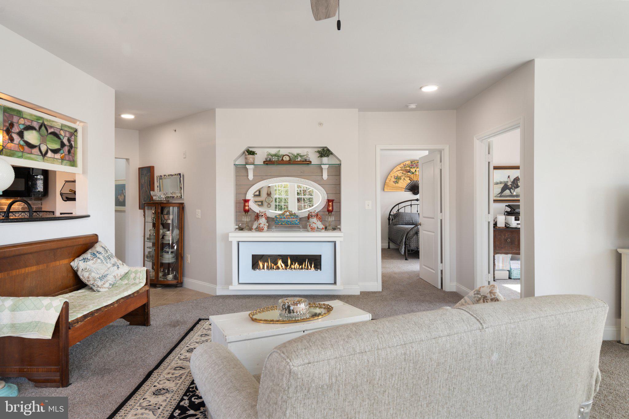 SUFFIELD MEADOWS - Residential