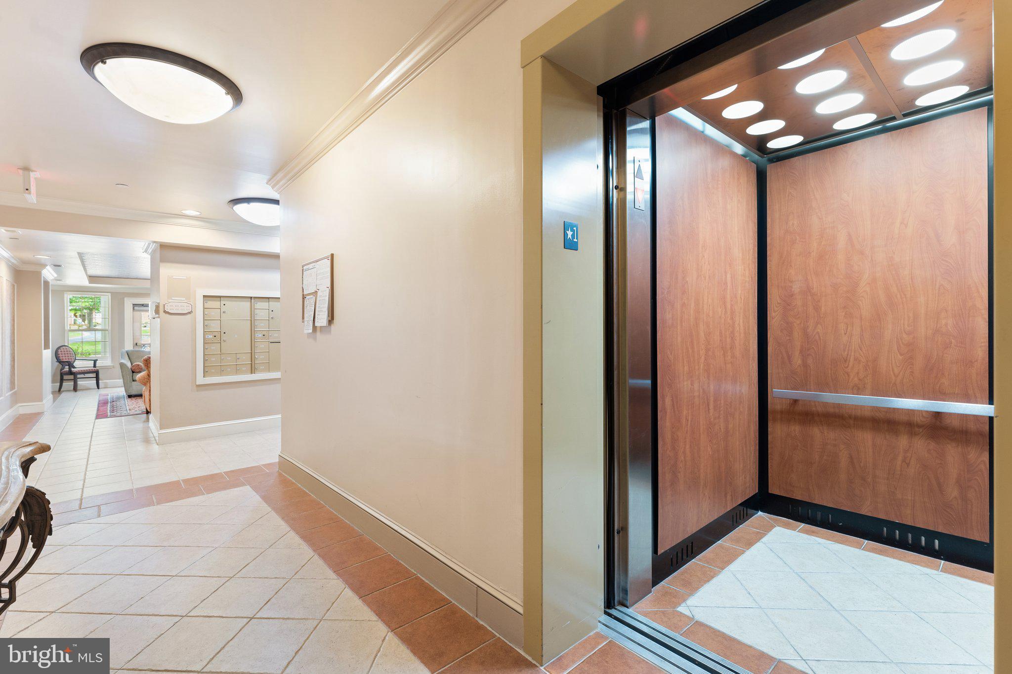 SUFFIELD MEADOWS - Residential