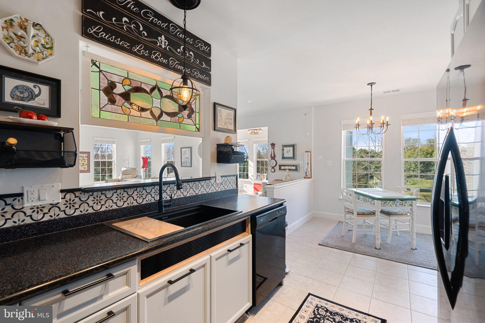 SUFFIELD MEADOWS - Residential