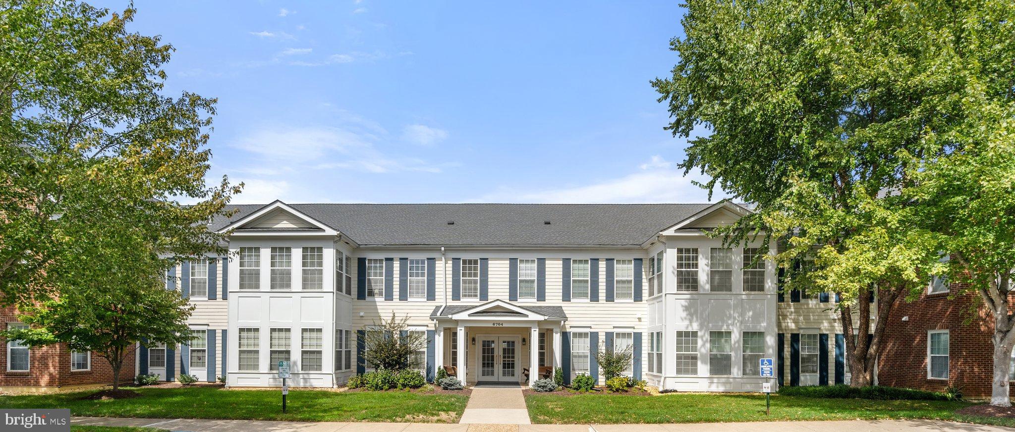 SUFFIELD MEADOWS - Residential