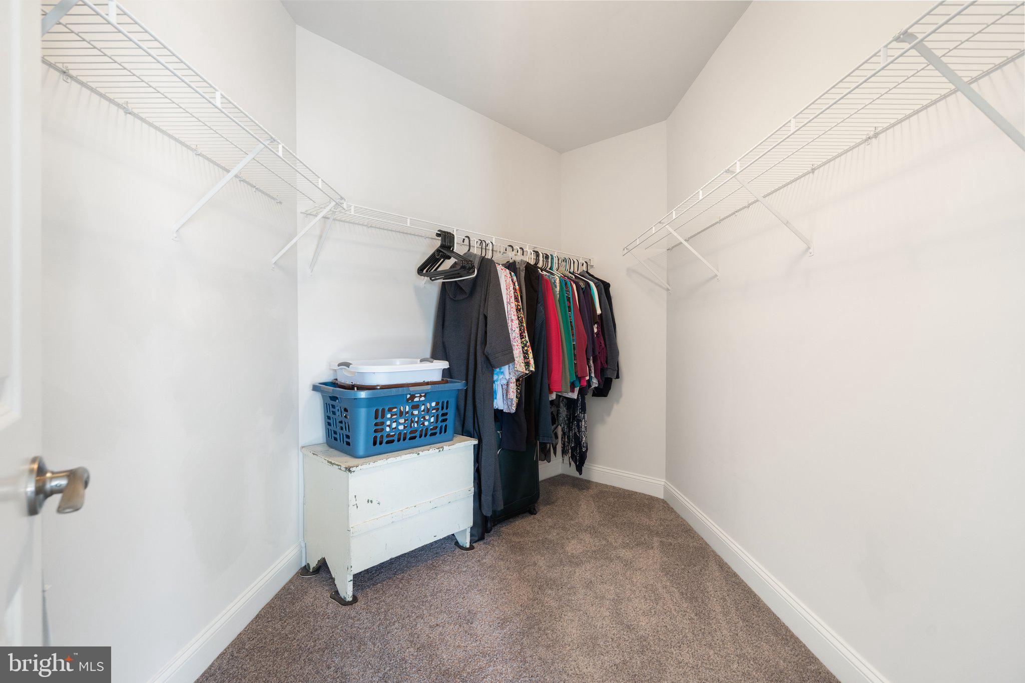 SUFFIELD MEADOWS - Residential