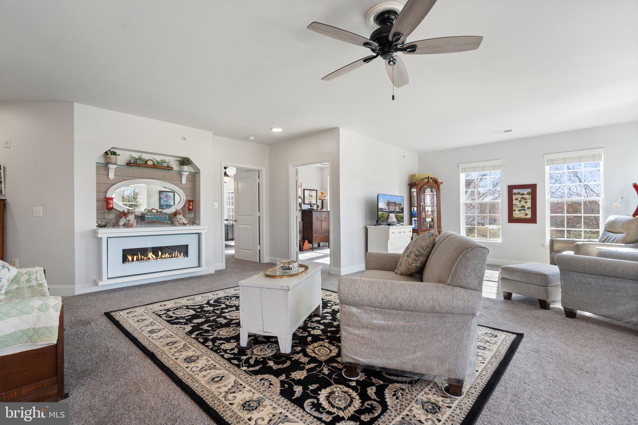 SUFFIELD MEADOWS - Residential