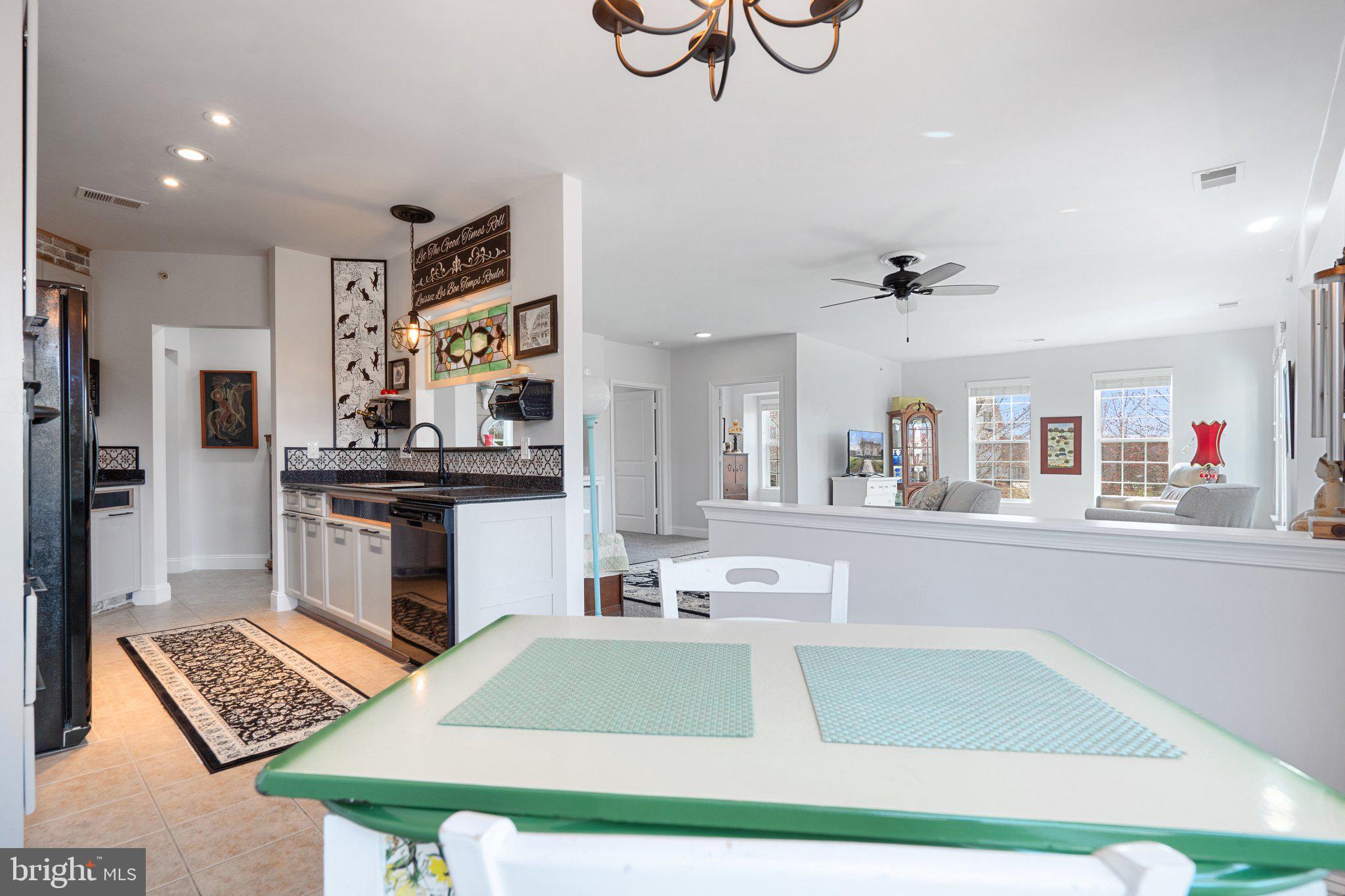 SUFFIELD MEADOWS - Residential