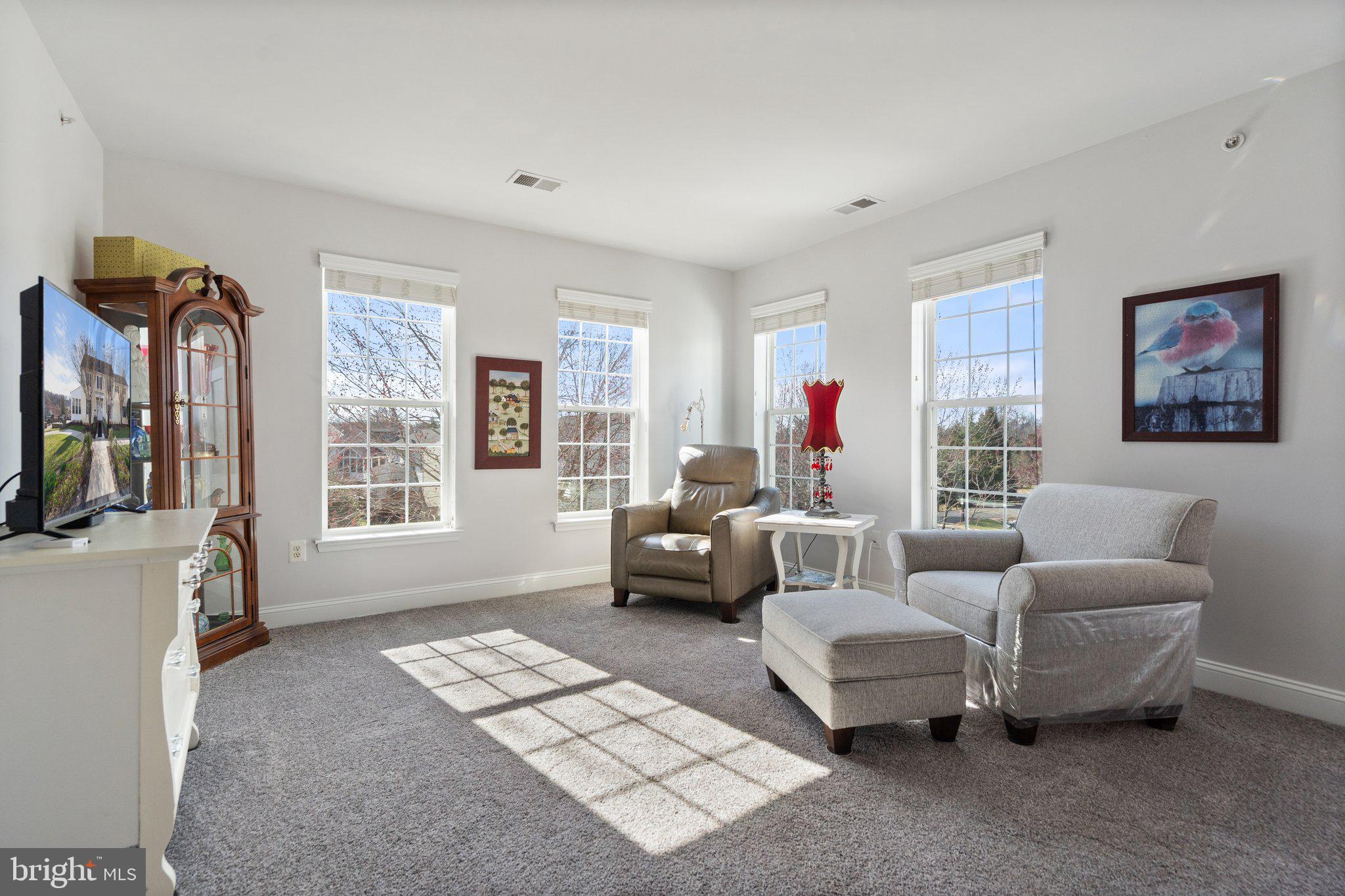 SUFFIELD MEADOWS - Residential