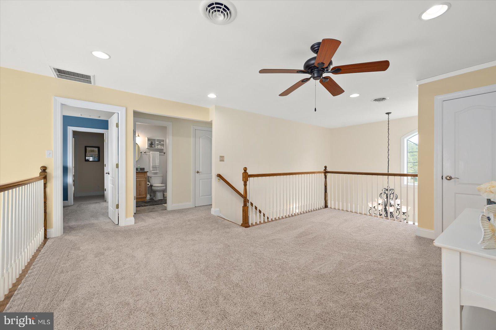 HIDDEN HARBOR - Residential