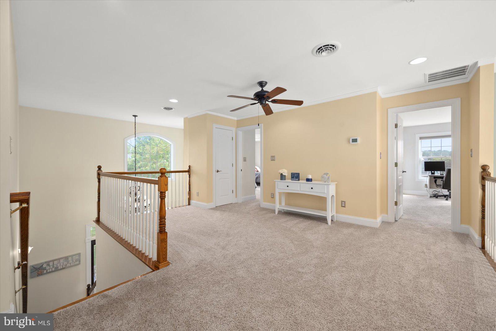 HIDDEN HARBOR - Residential