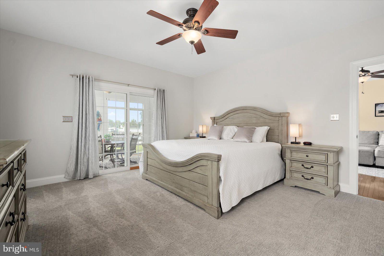 HIDDEN HARBOR - Residential