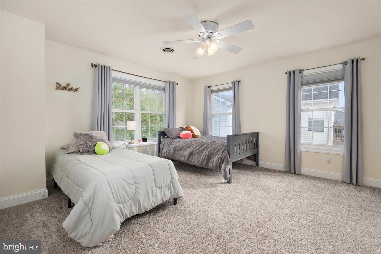 HIDDEN HARBOR - Residential