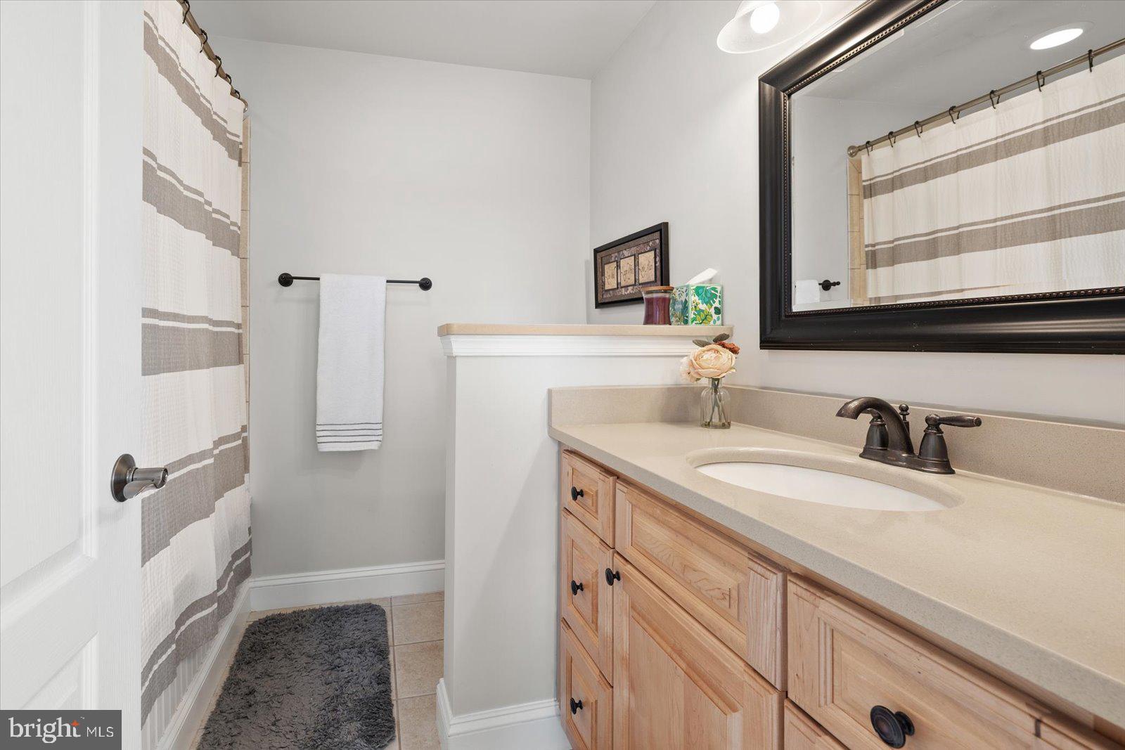 HIDDEN HARBOR - Residential