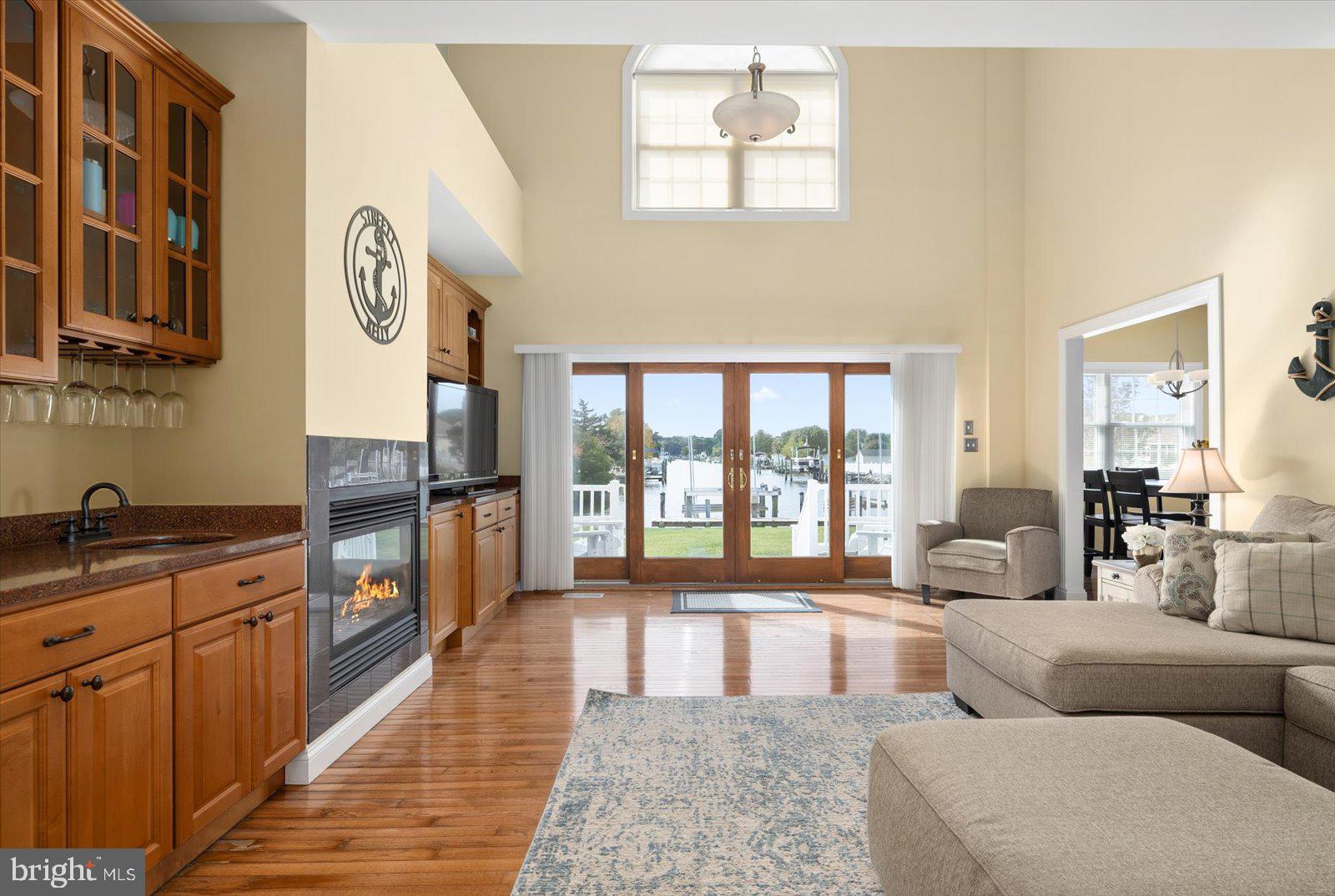 HIDDEN HARBOR - Residential