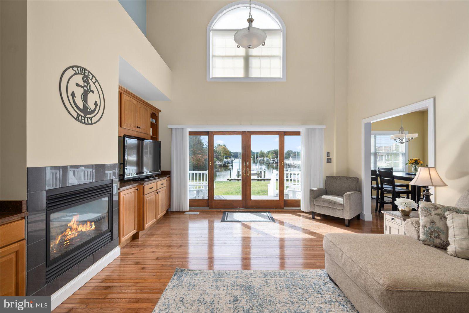 HIDDEN HARBOR - Residential