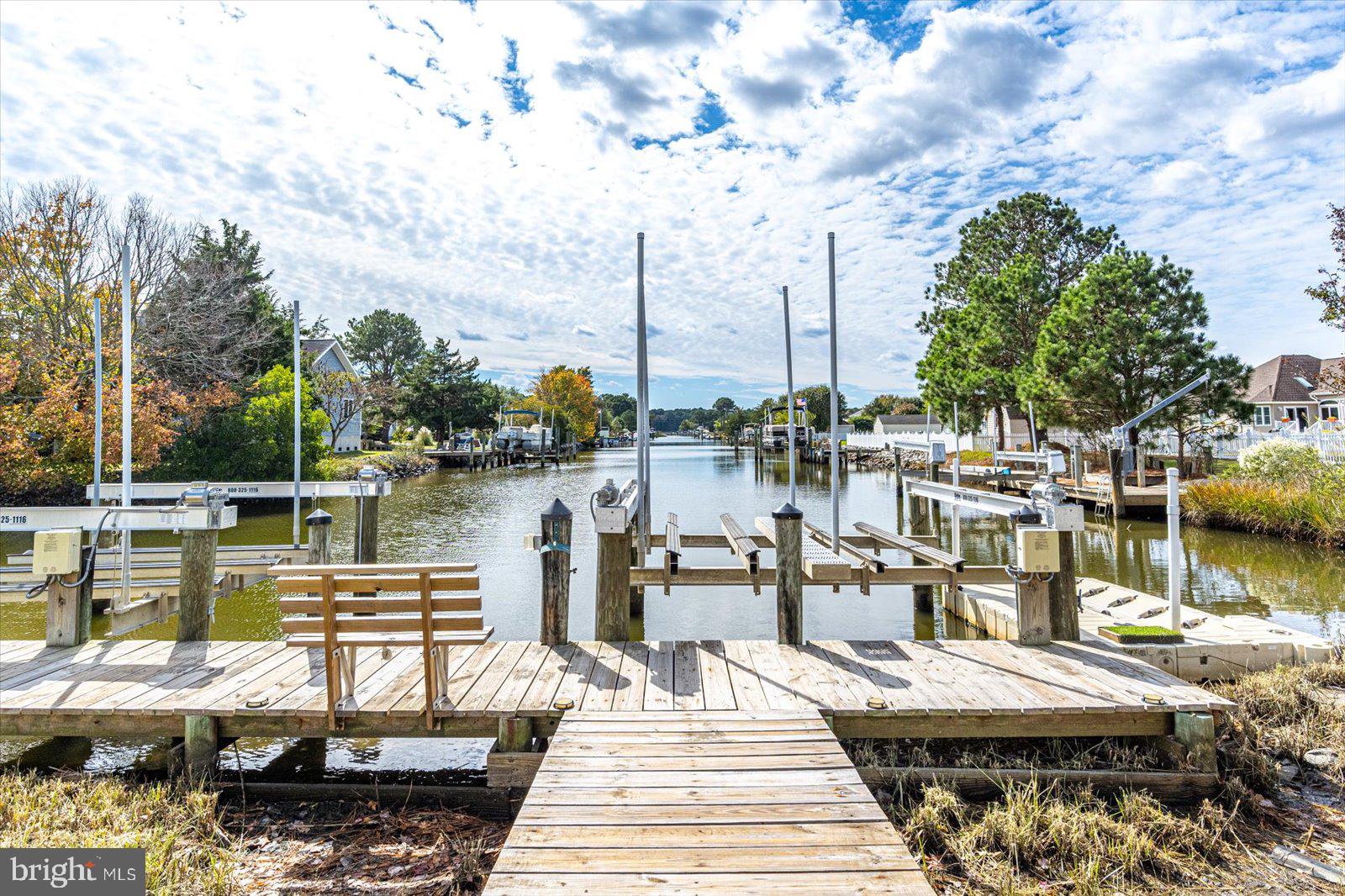 HIDDEN HARBOR - Residential