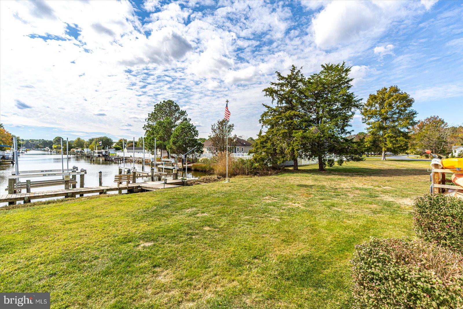 HIDDEN HARBOR - Residential