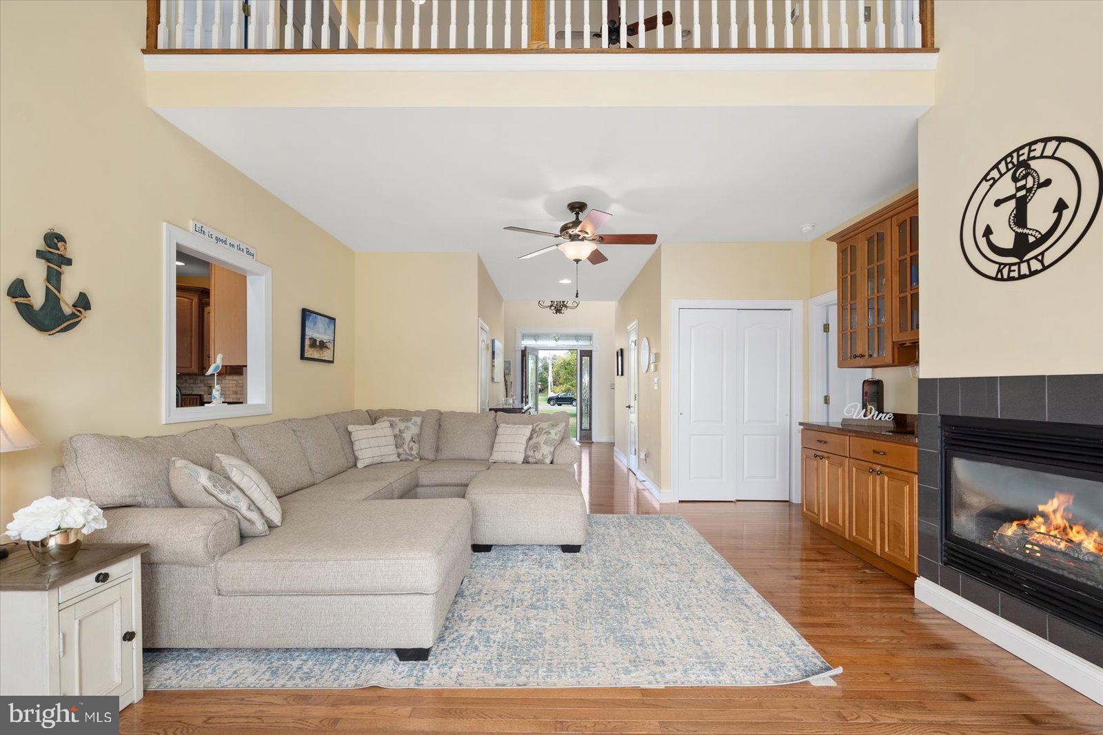 HIDDEN HARBOR - Residential