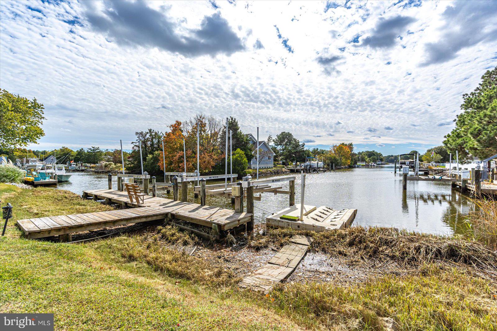 HIDDEN HARBOR - Residential