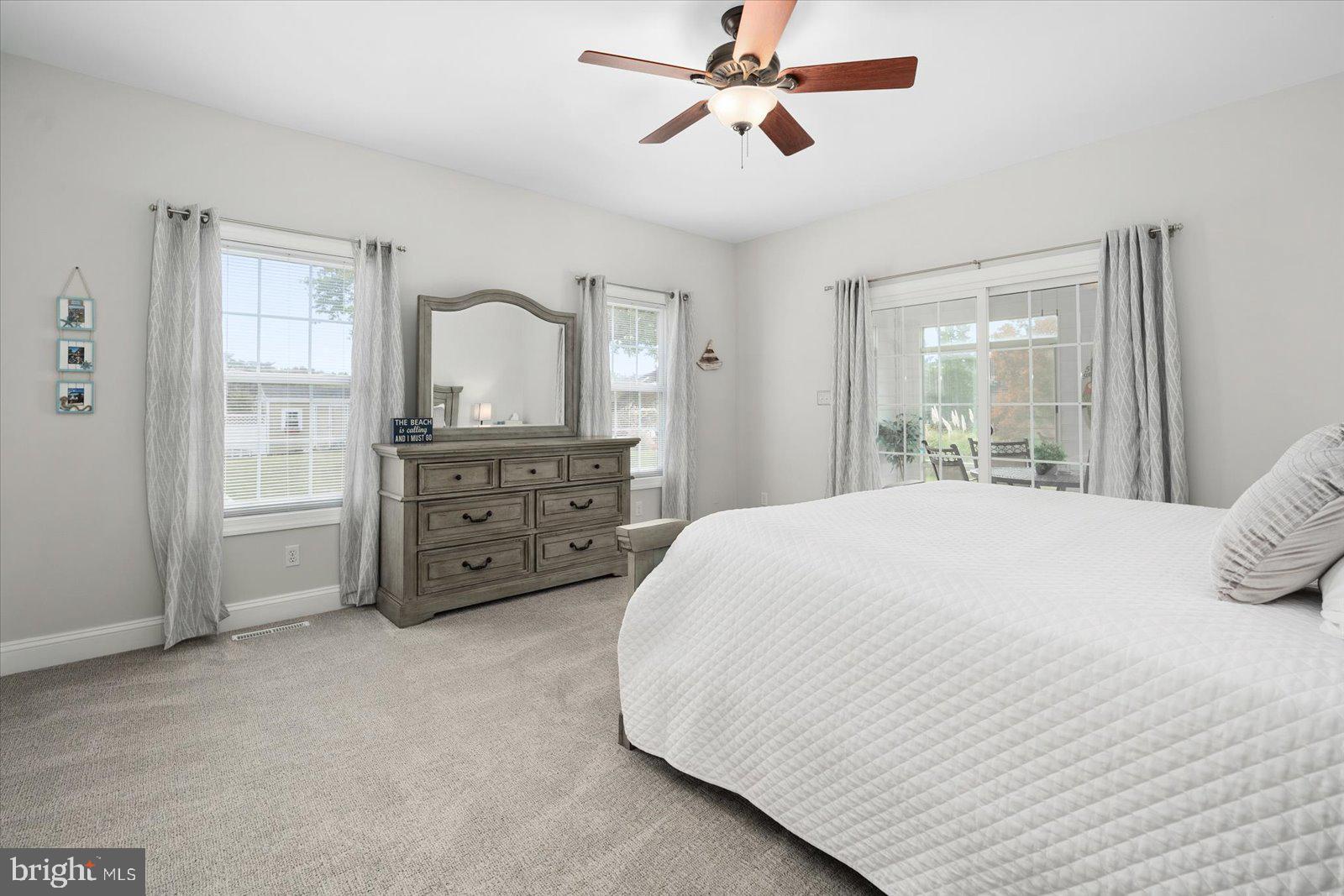 HIDDEN HARBOR - Residential