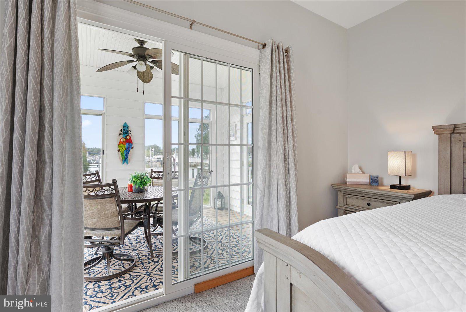 HIDDEN HARBOR - Residential