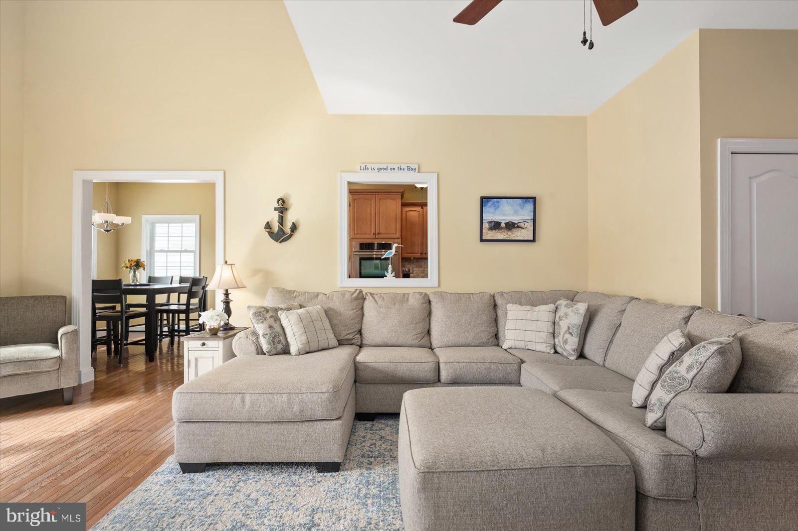 HIDDEN HARBOR - Residential