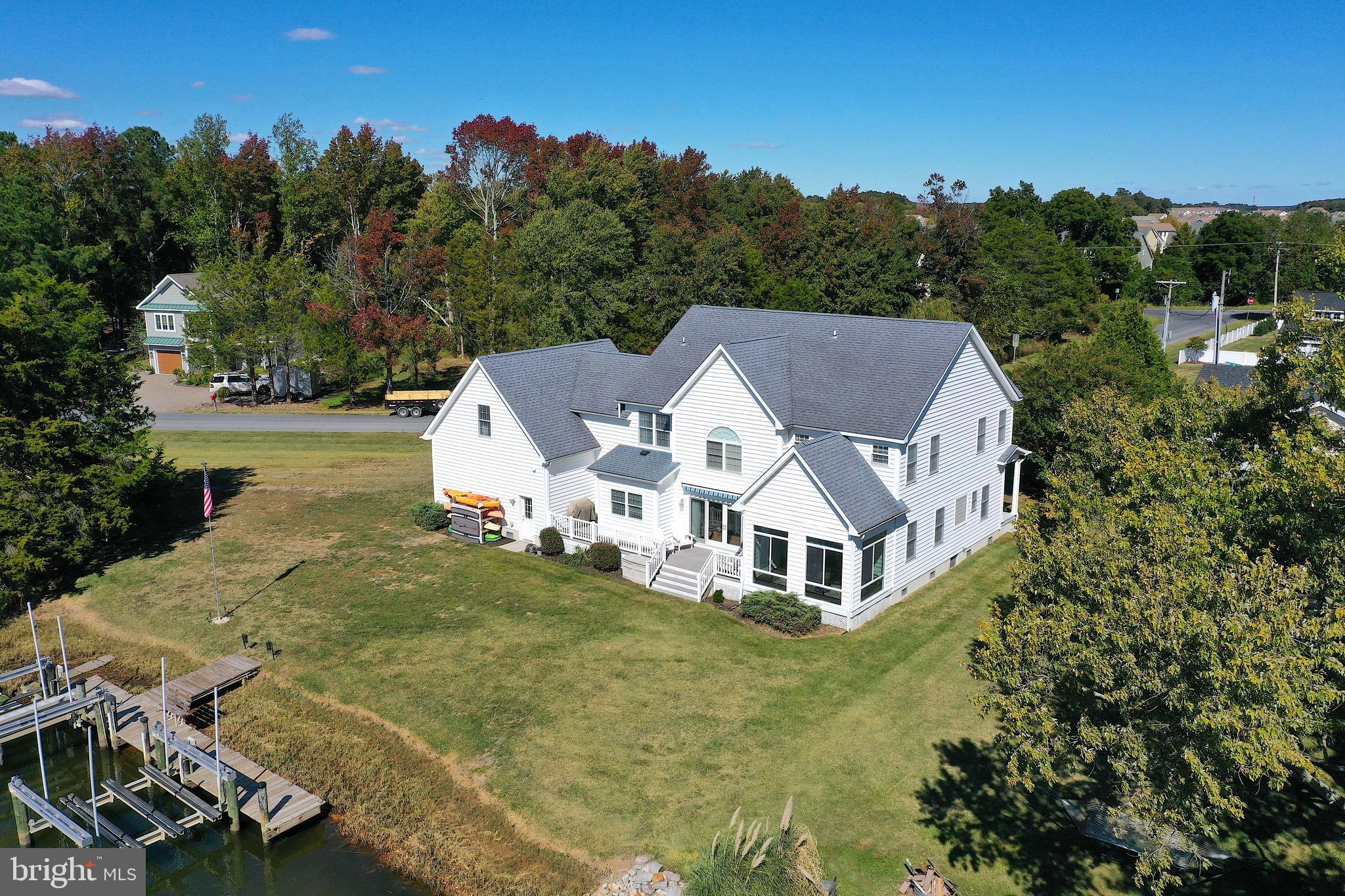 HIDDEN HARBOR - Residential