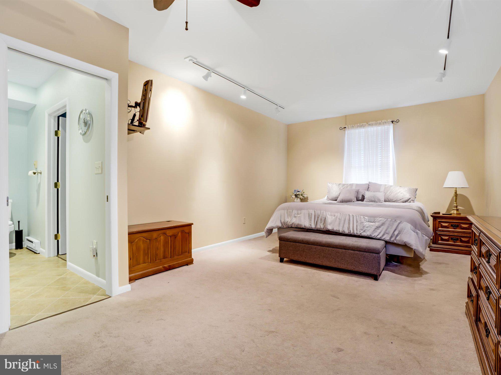 STAFFORD HEIGHTS - Residential