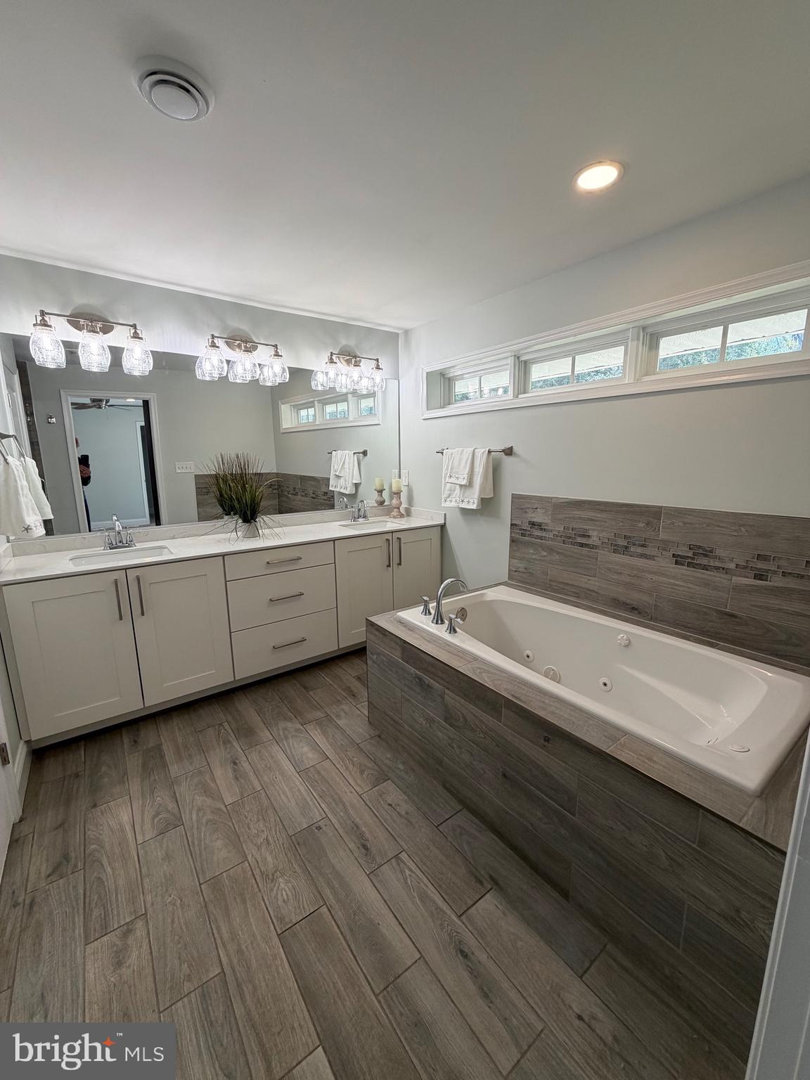 TIMBER RIDGE - Residential