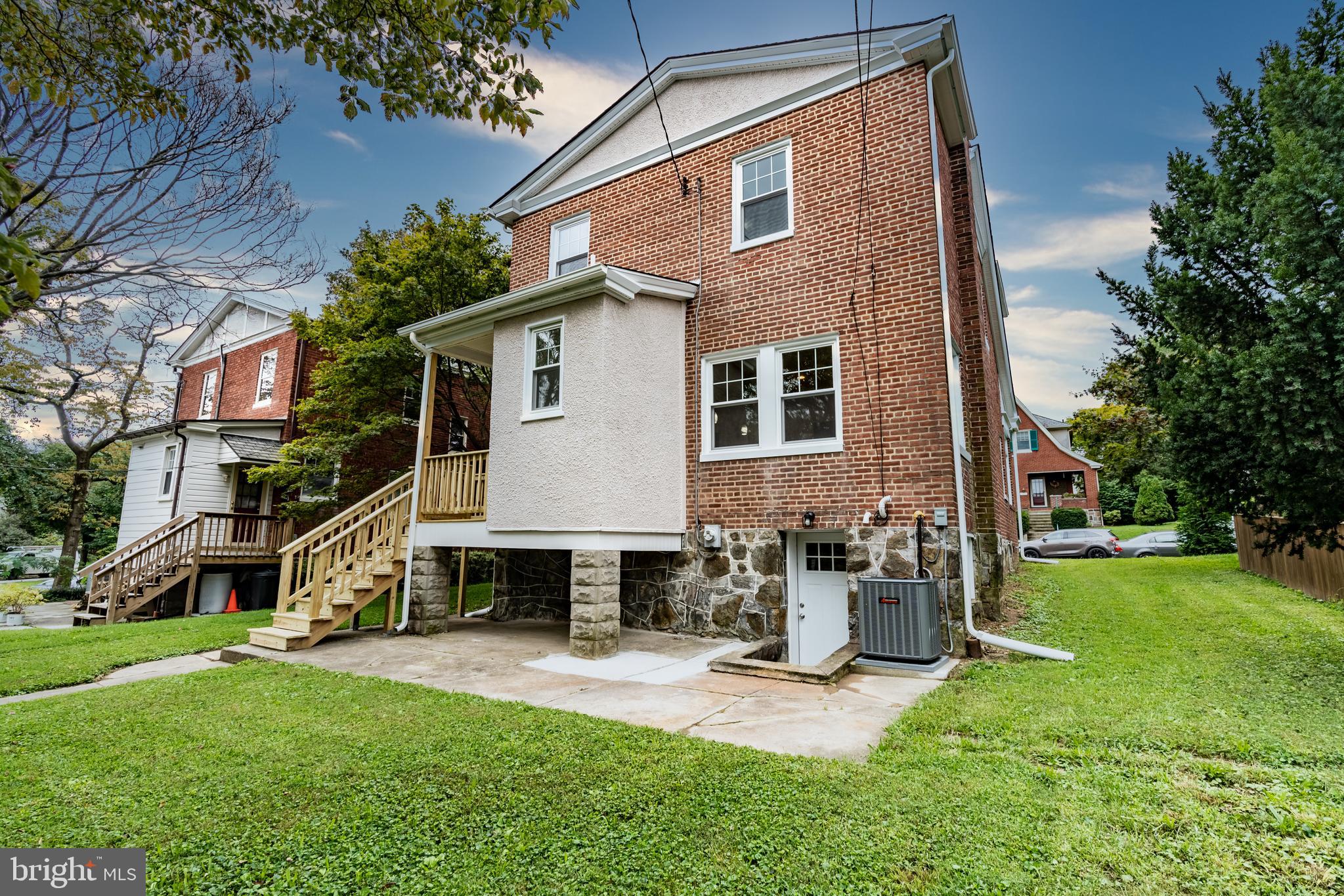 MAYFIELD - Residential