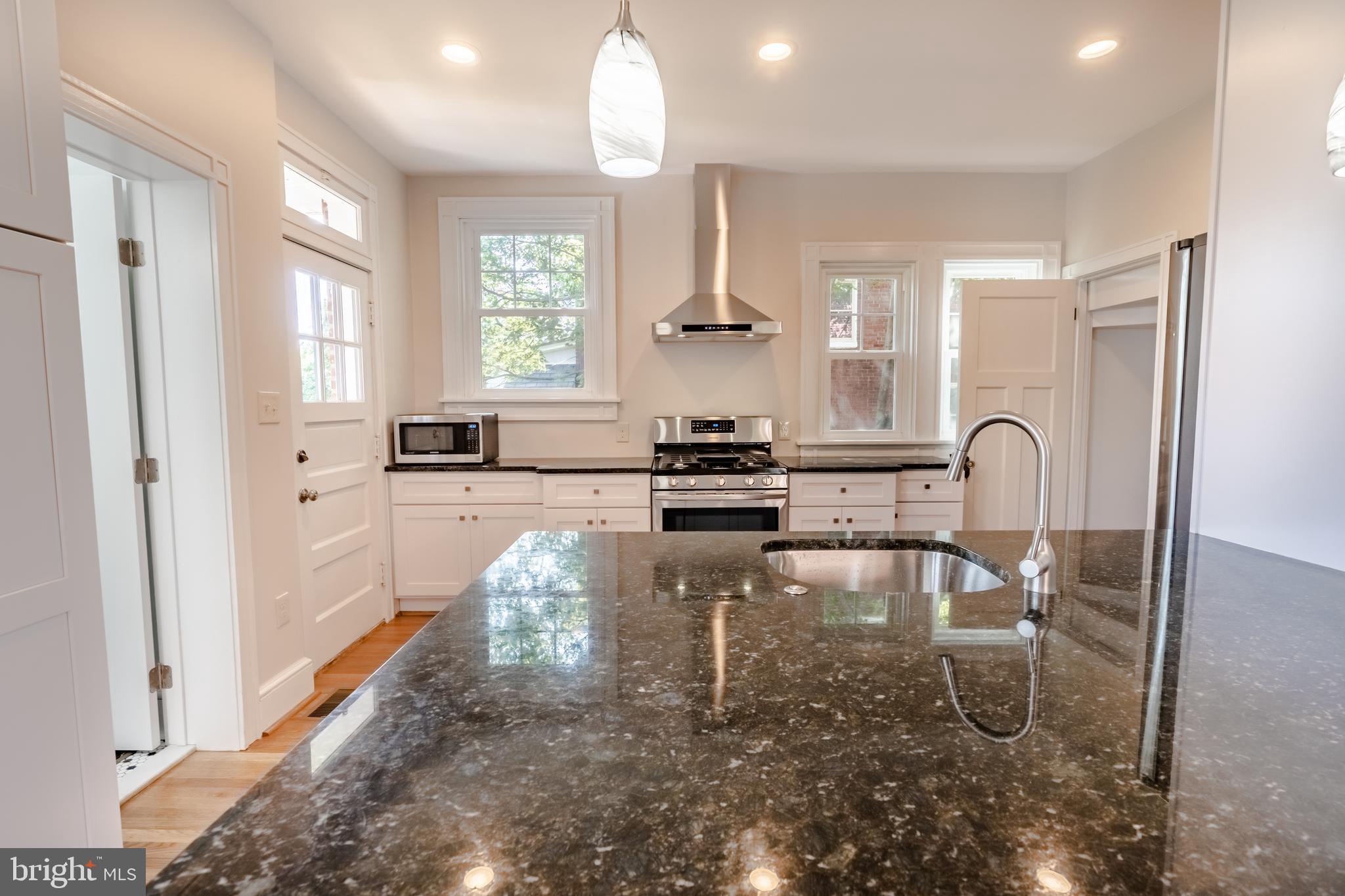 MAYFIELD - Residential