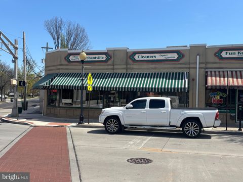 Photo of 31 Centre St, MERCHANTVILLE, NJ 08109 (MLS # NJCD2115442)