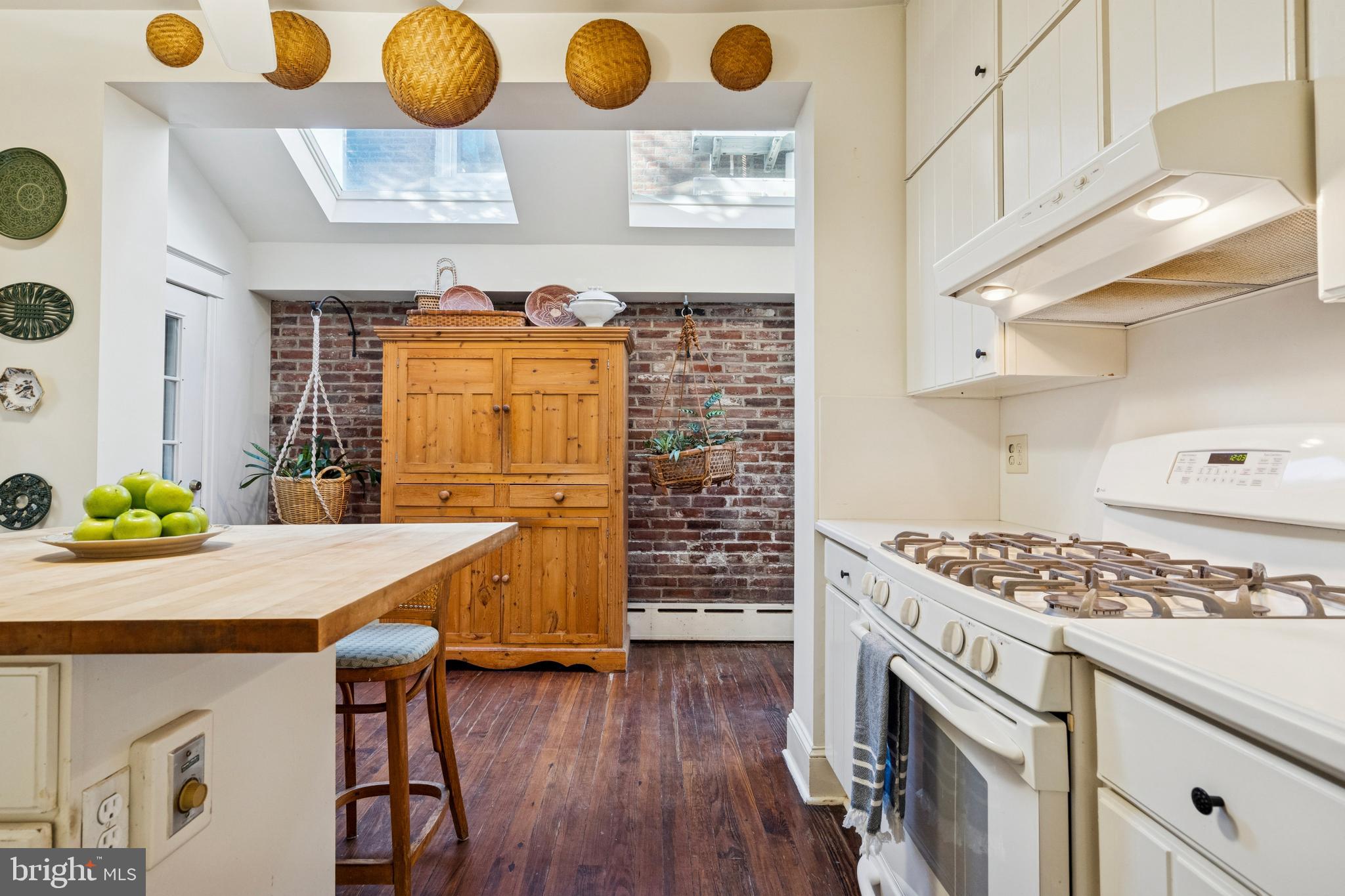 SOCIETY HILL - Residential