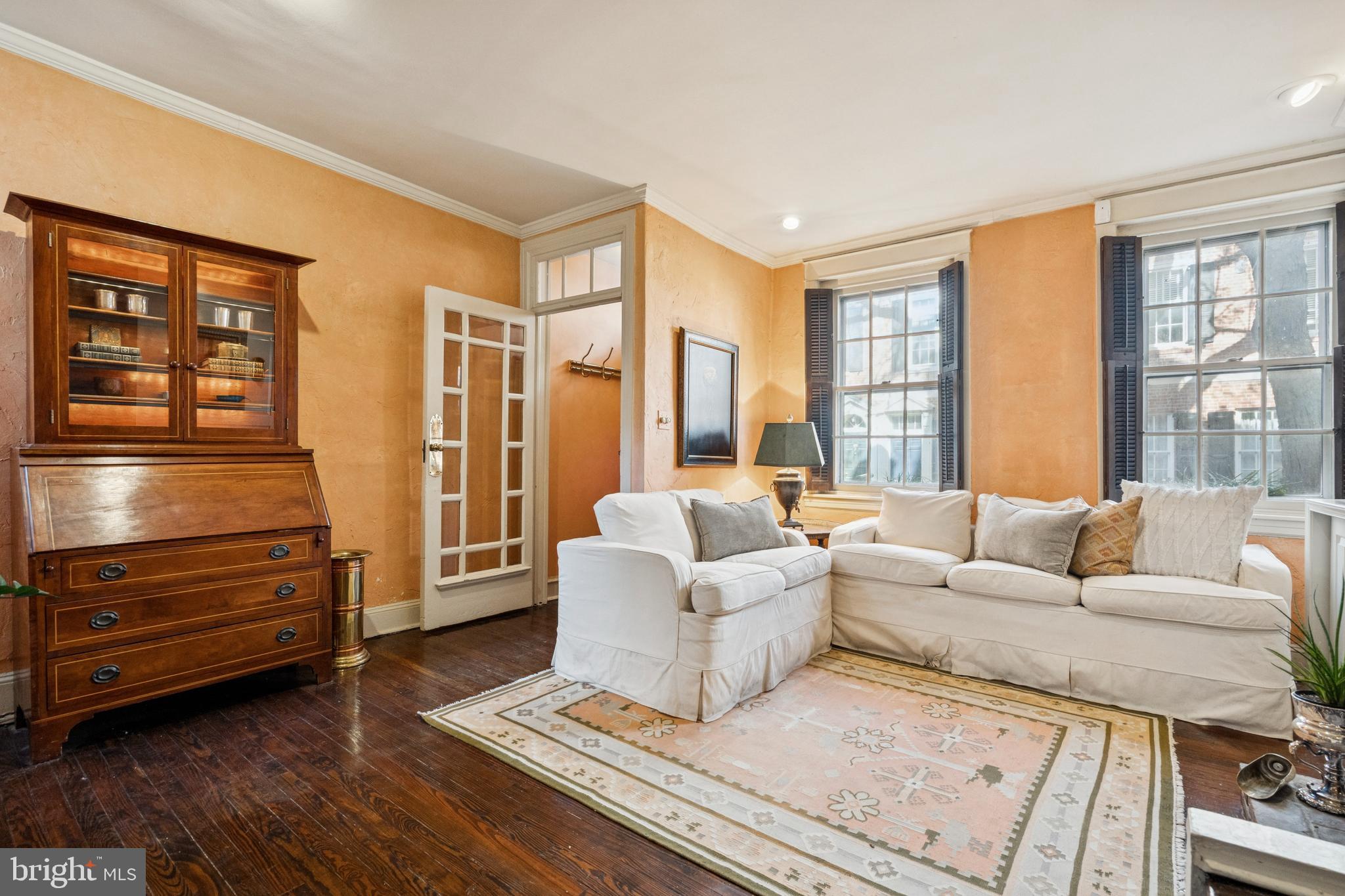 SOCIETY HILL - Residential