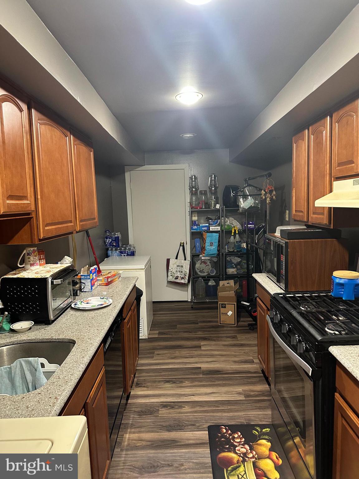 PINES CONDOMINIUM - Residential