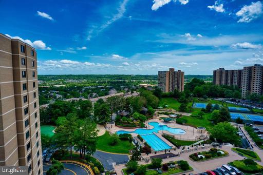 WATERGATE AT LANDMARK - Residential Lease