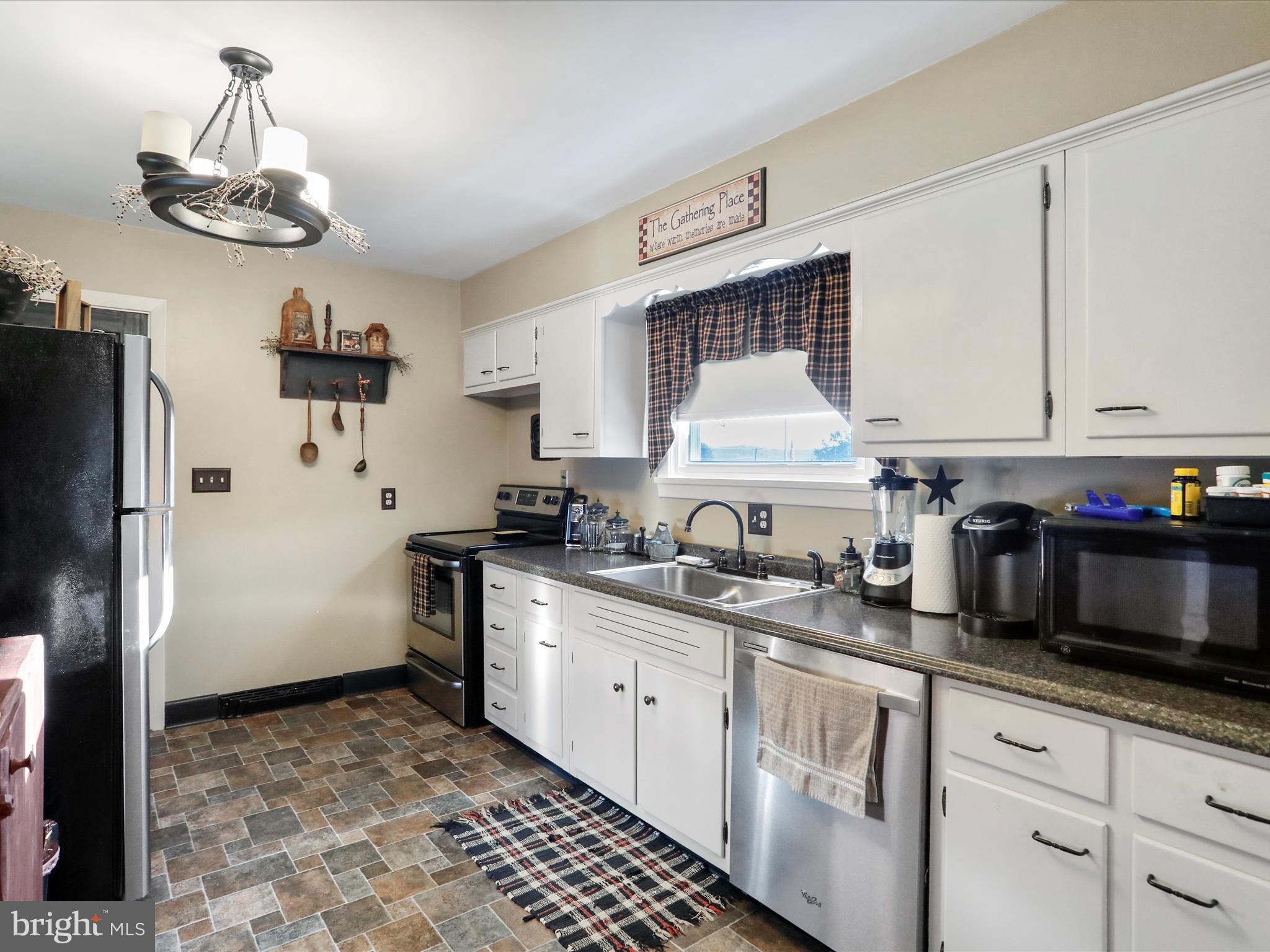 WEST END - Residential