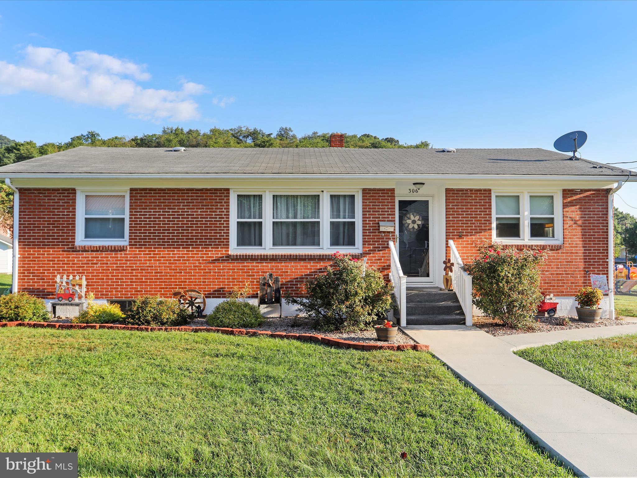 WEST END - Residential