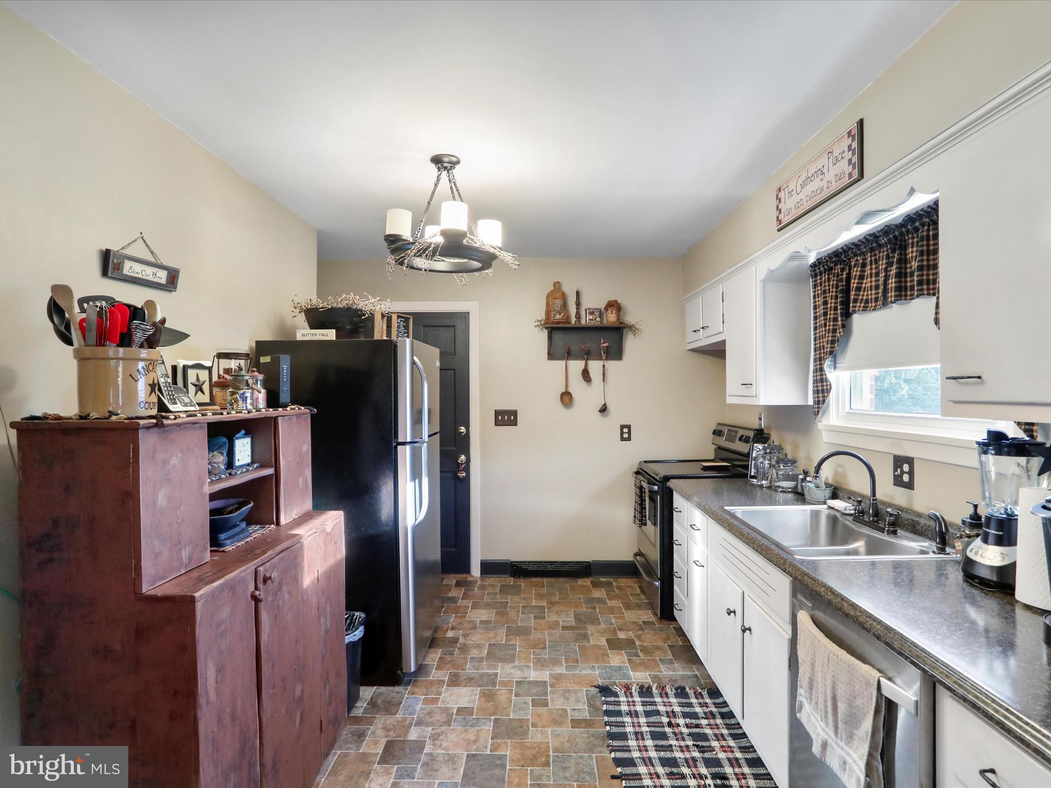 WEST END - Residential