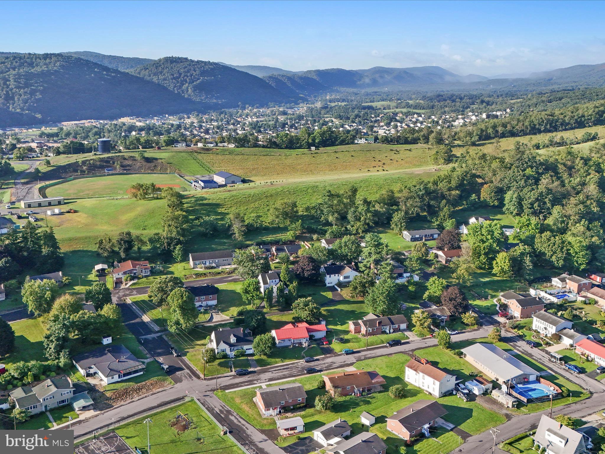 WEST END - Residential