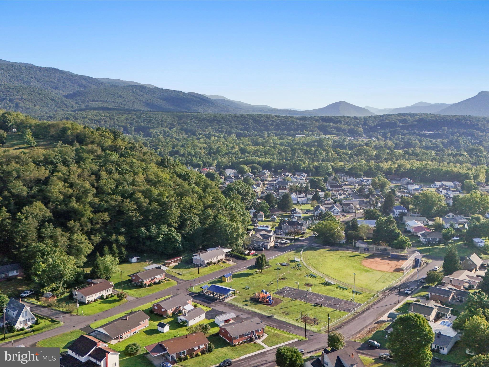 WEST END - Residential