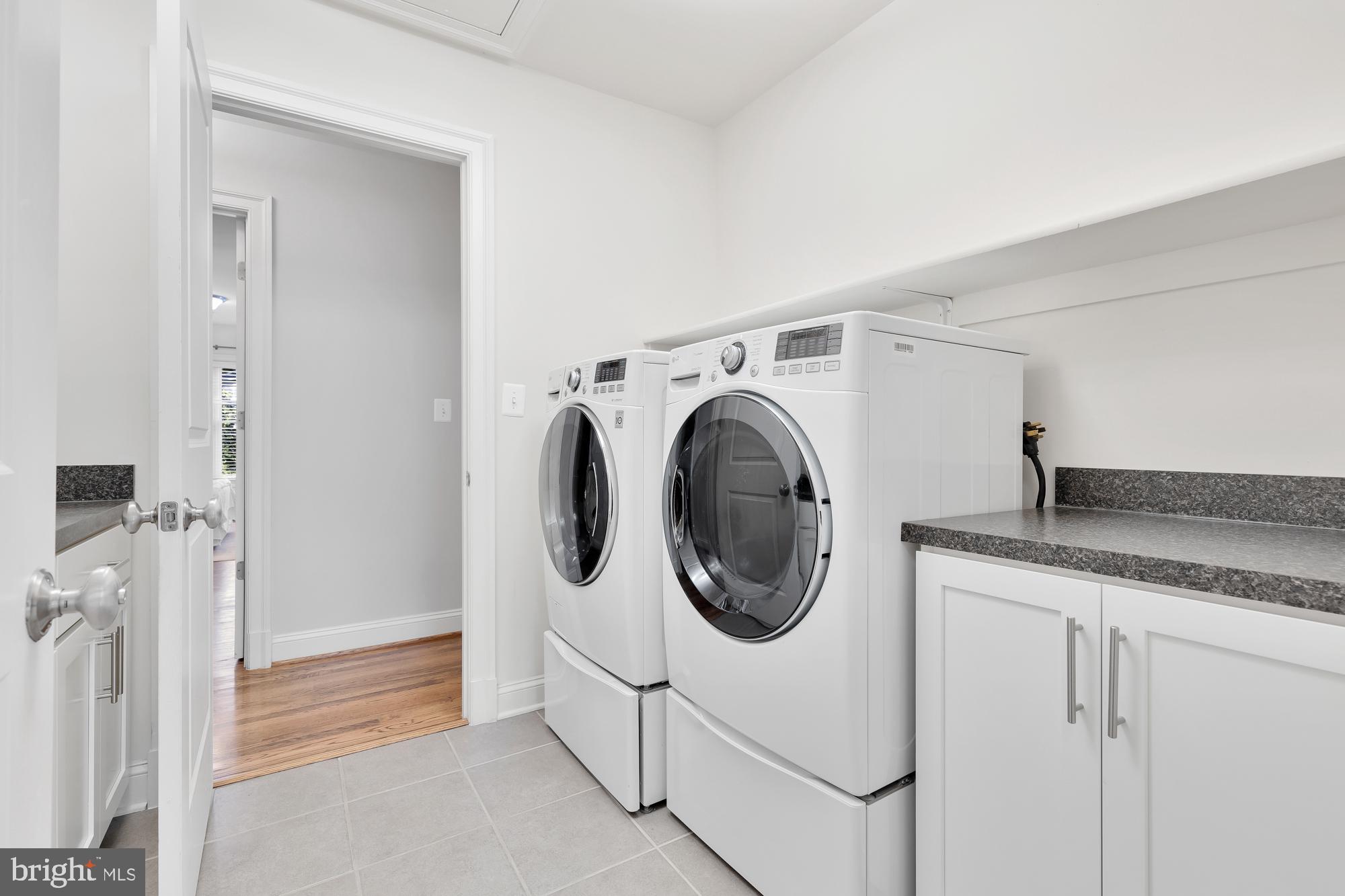 BURNING TREE MANOR - Residential