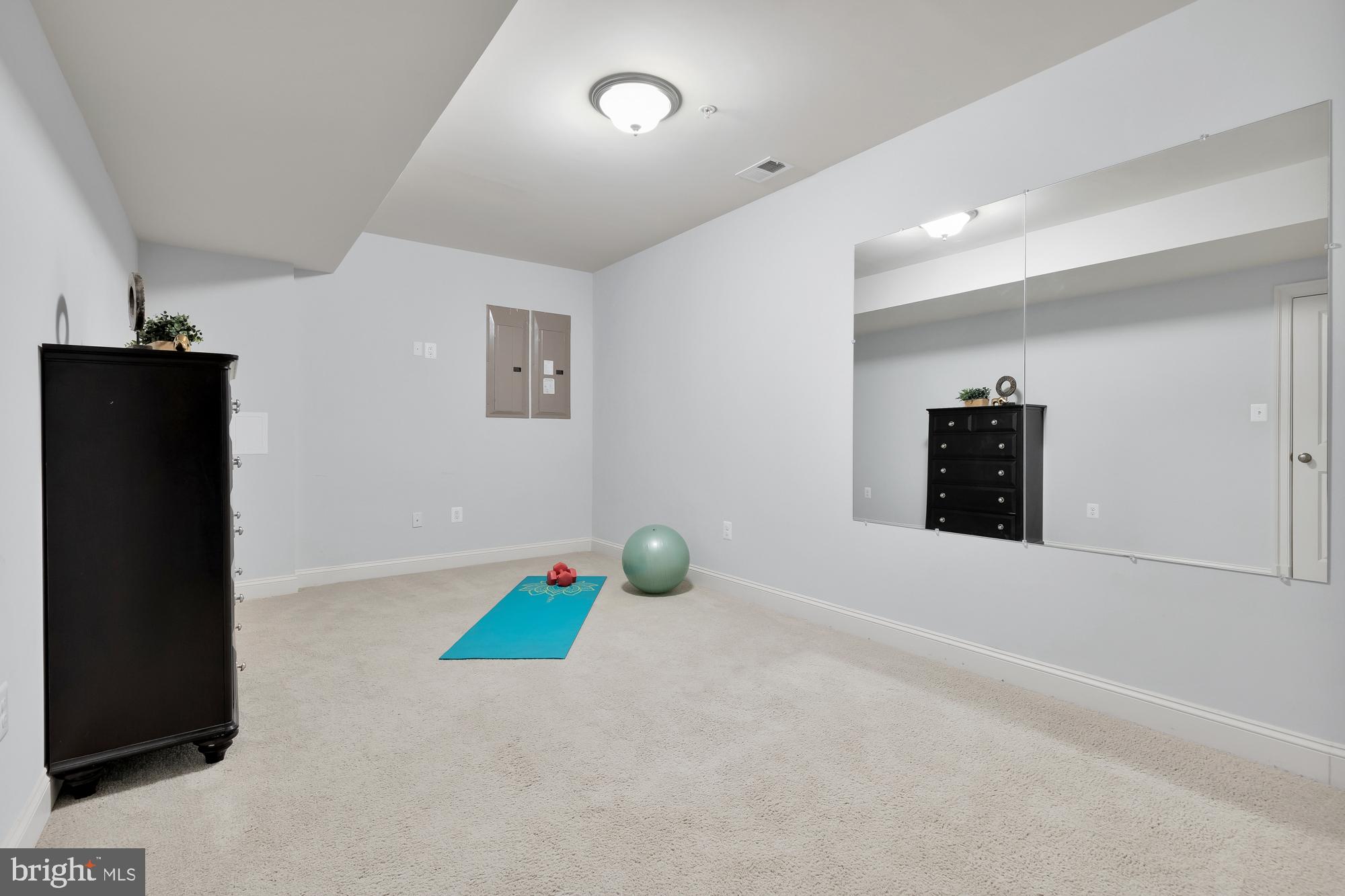 BURNING TREE MANOR - Residential